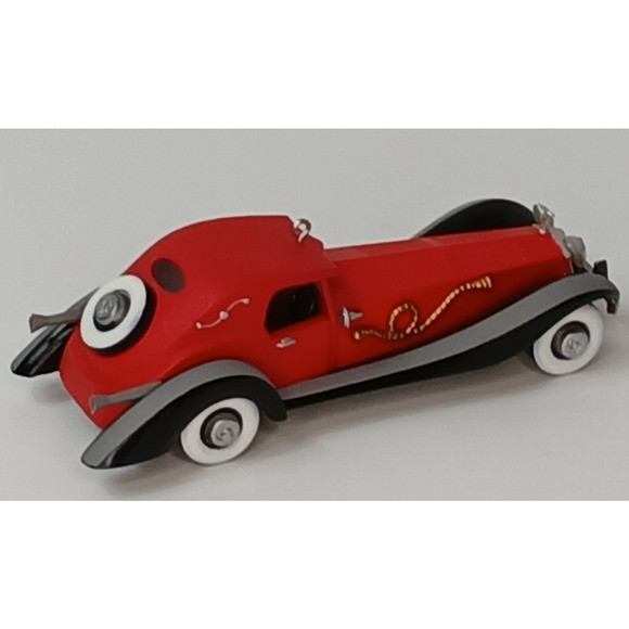 Hallmark A De Vil-ish Ride 101 Dalmatians Disney Keepsake Ornament 2021 - Picture 9 of 16